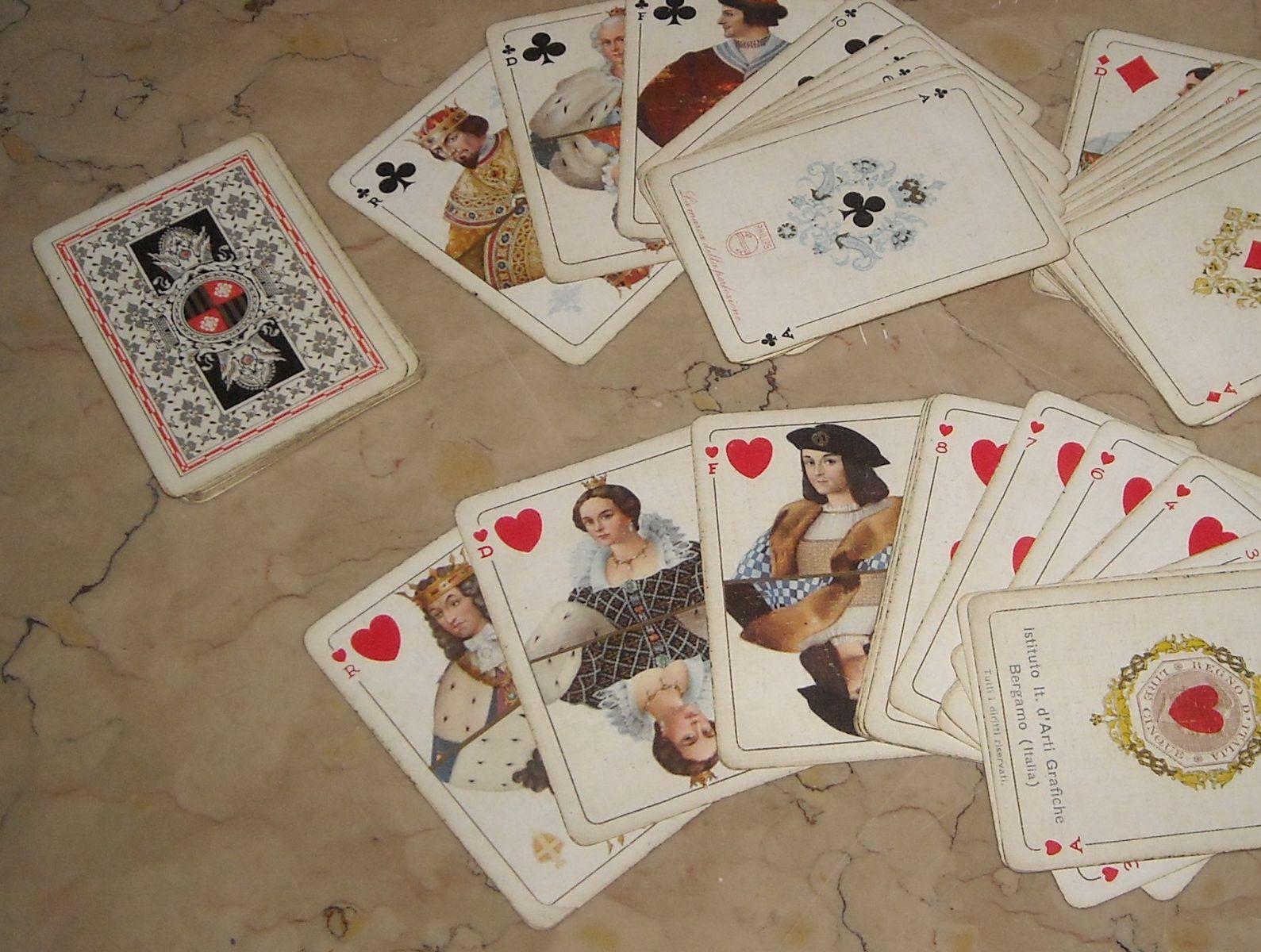 Decorative Carte Da Gioco, Pregevoli Decori Artistici, Araldica, Pubblicitarie immagine 5